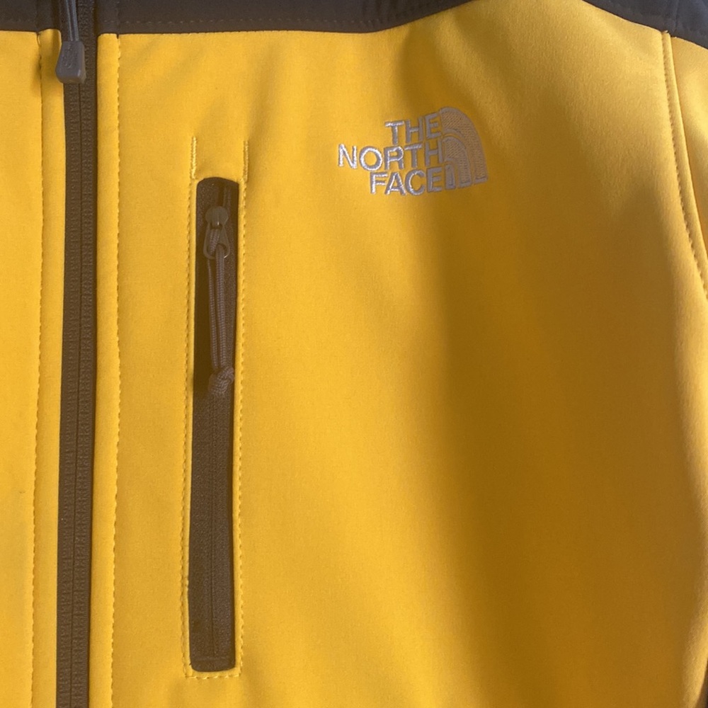 Apex Jacket Gold & Black - Picture 3 of 5